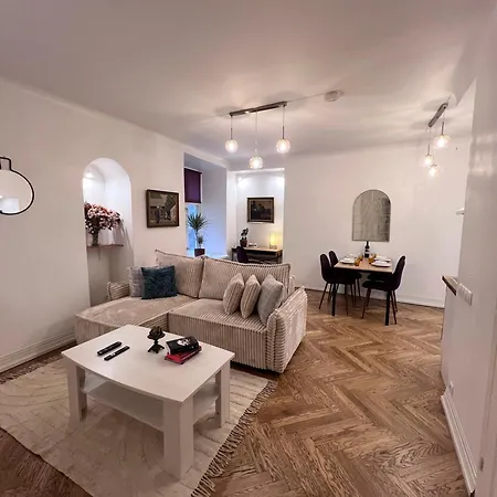 Residences Old Town Апартаменты Таллин